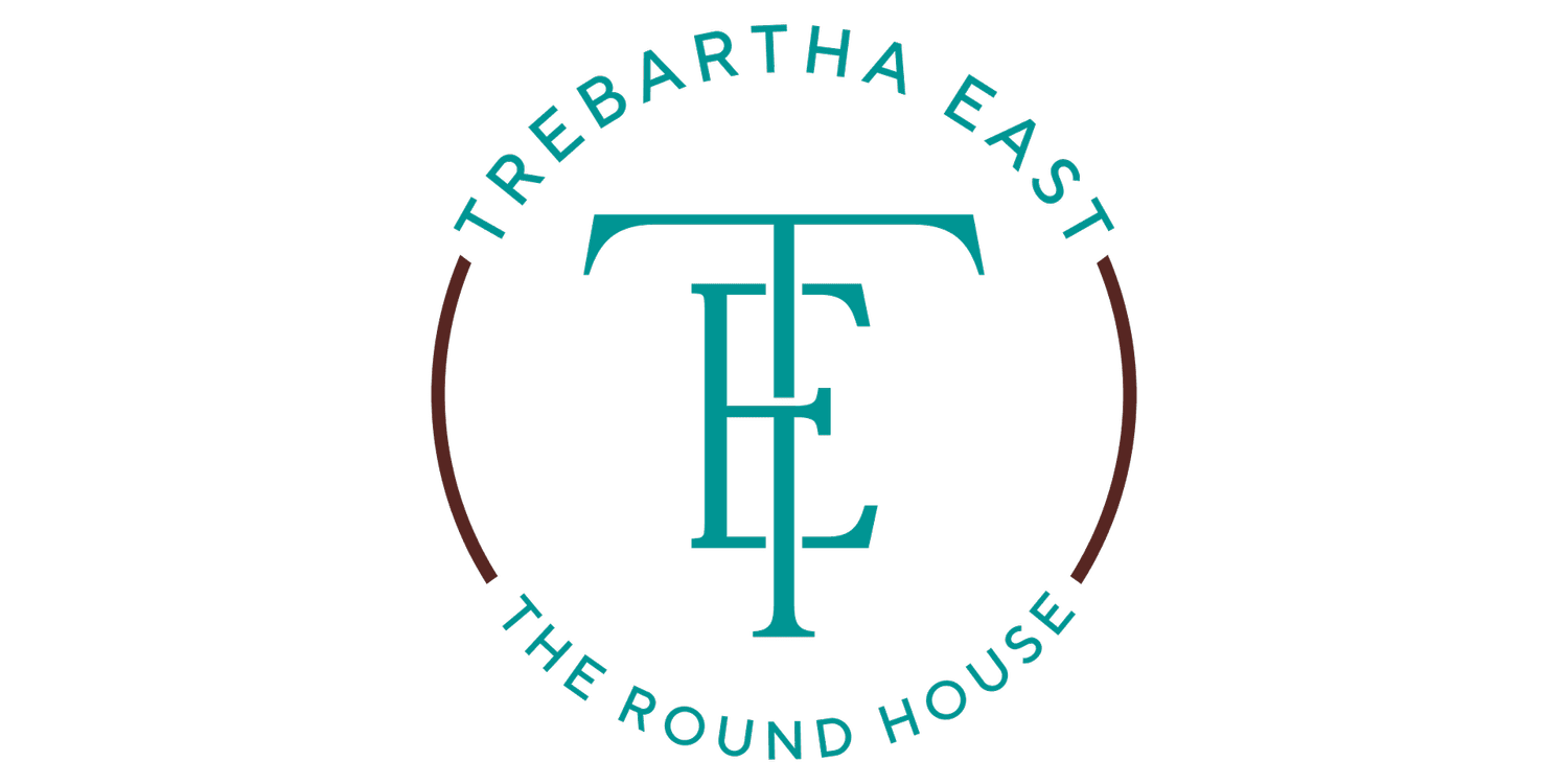 THE ROUND HOUSE 